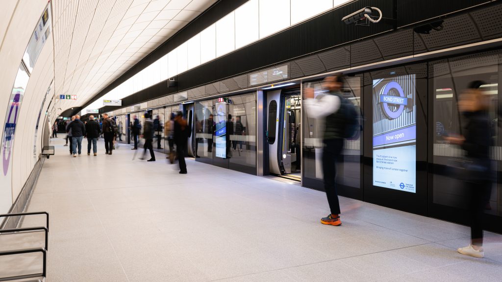 Yahoo Integrates with DAX to bring more Premium pDOOH Screens to its Omnichannel DSP