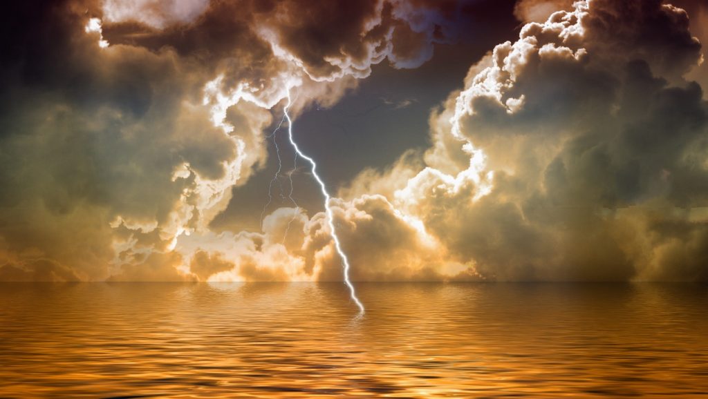 IPA Bellwether Q2 2023: Record Sales Promotions Drive Marketing Growth Lightning