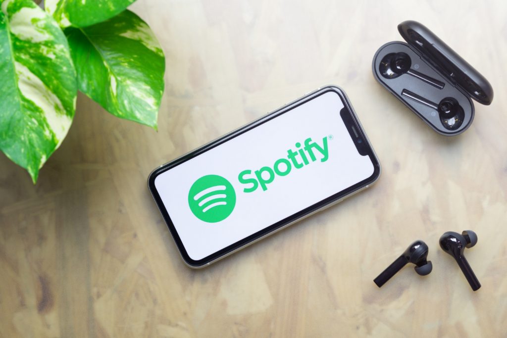 Spotify Announces Launch of Video Ads with Roku; US Streaming Giants Form Lobbying Group