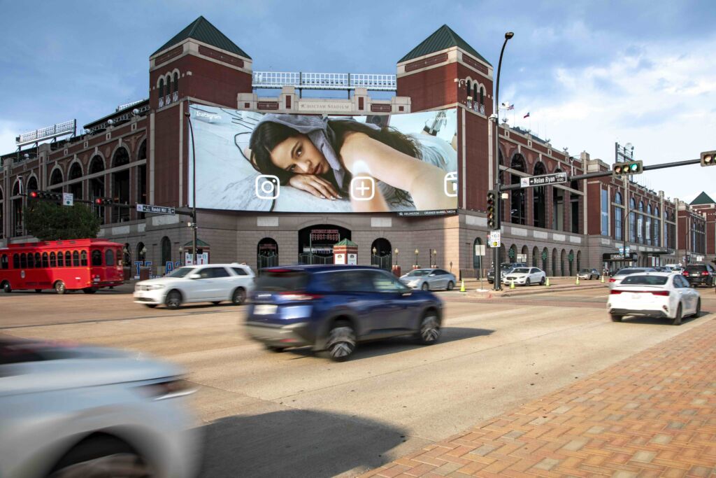 VIOOH Brings Orange Barrel Media's US Urban Inventory to its Global Programmatic Platform